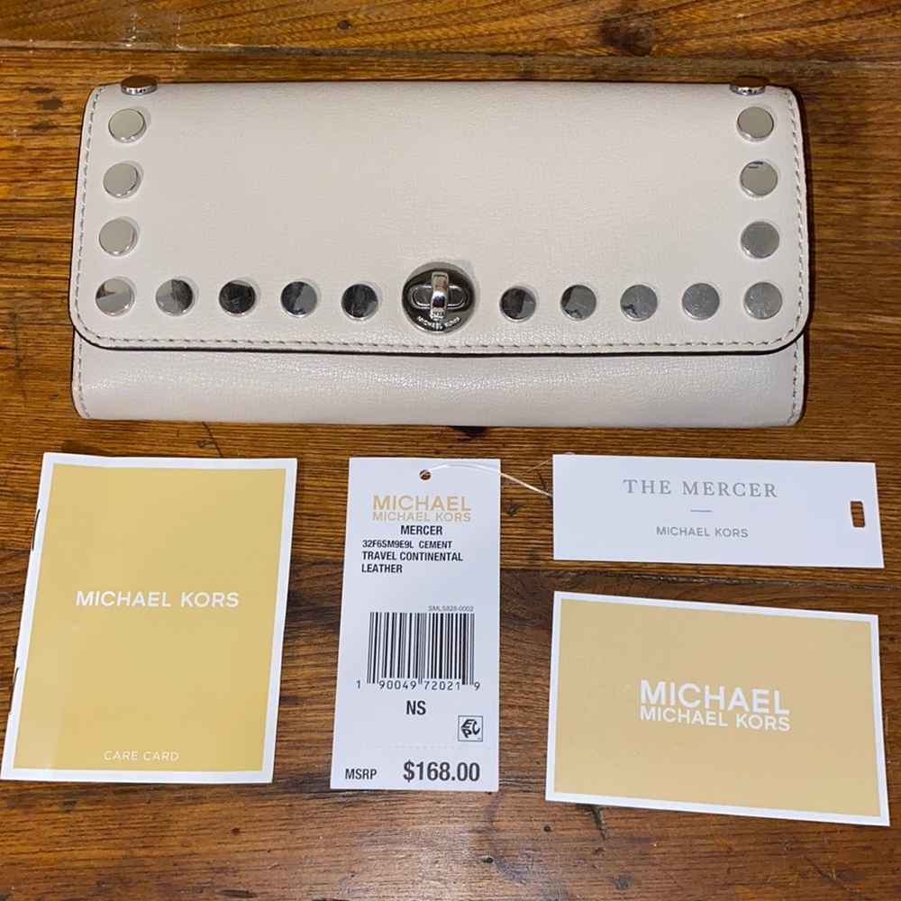 Michael Kors Wallet Mercer. Cement